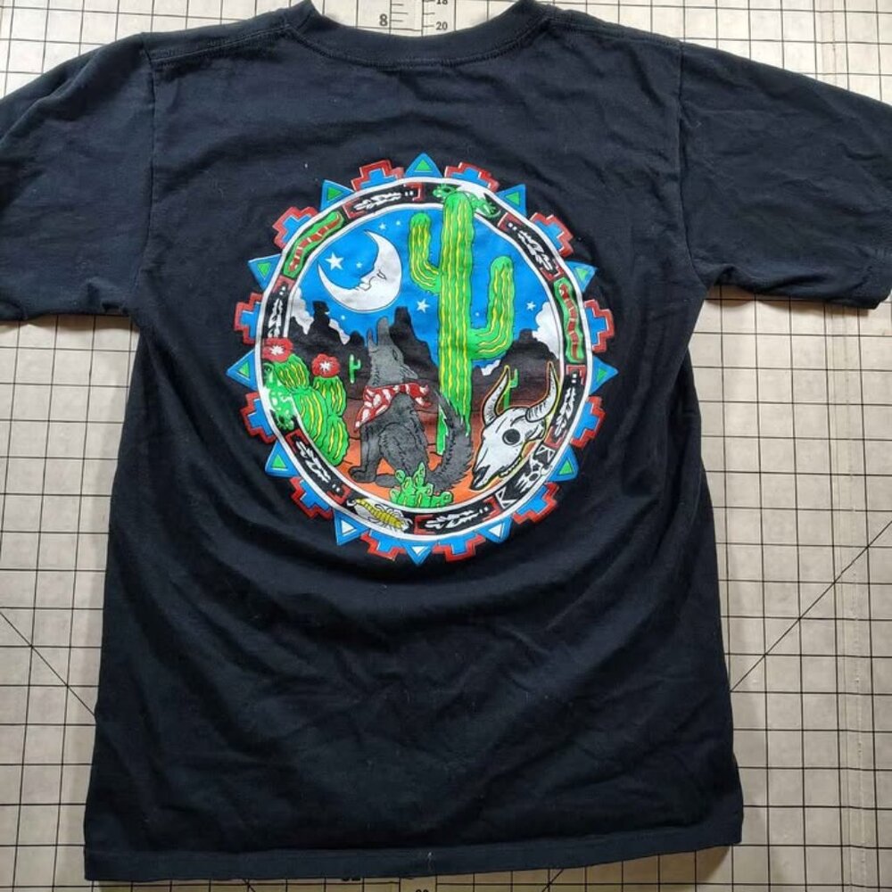 Southwestern Men's Wolf Cactus Desert T-Shirt
